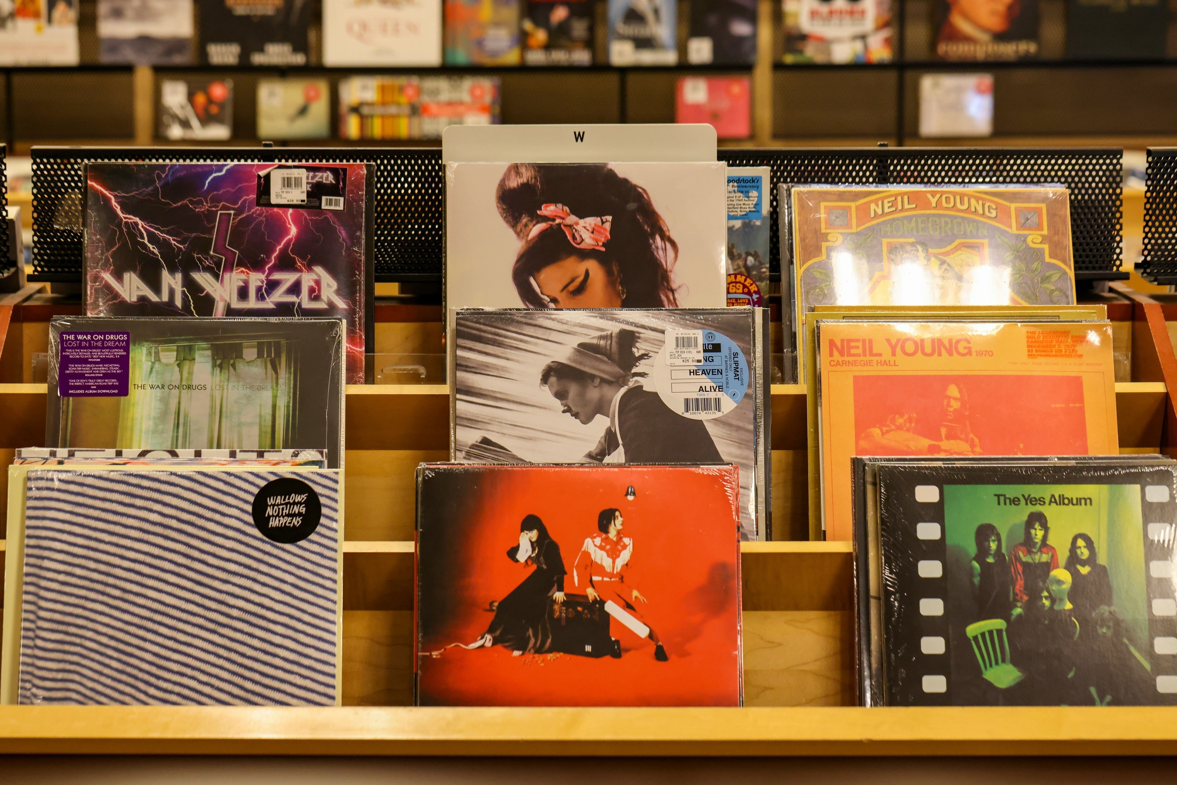 Vinyl Records in Dubai & GCC | A More Intentional Way to Listen – Vinyl.ae