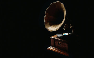 What Is a Vinyl Record? A Complete Guide for Dubai Collectors