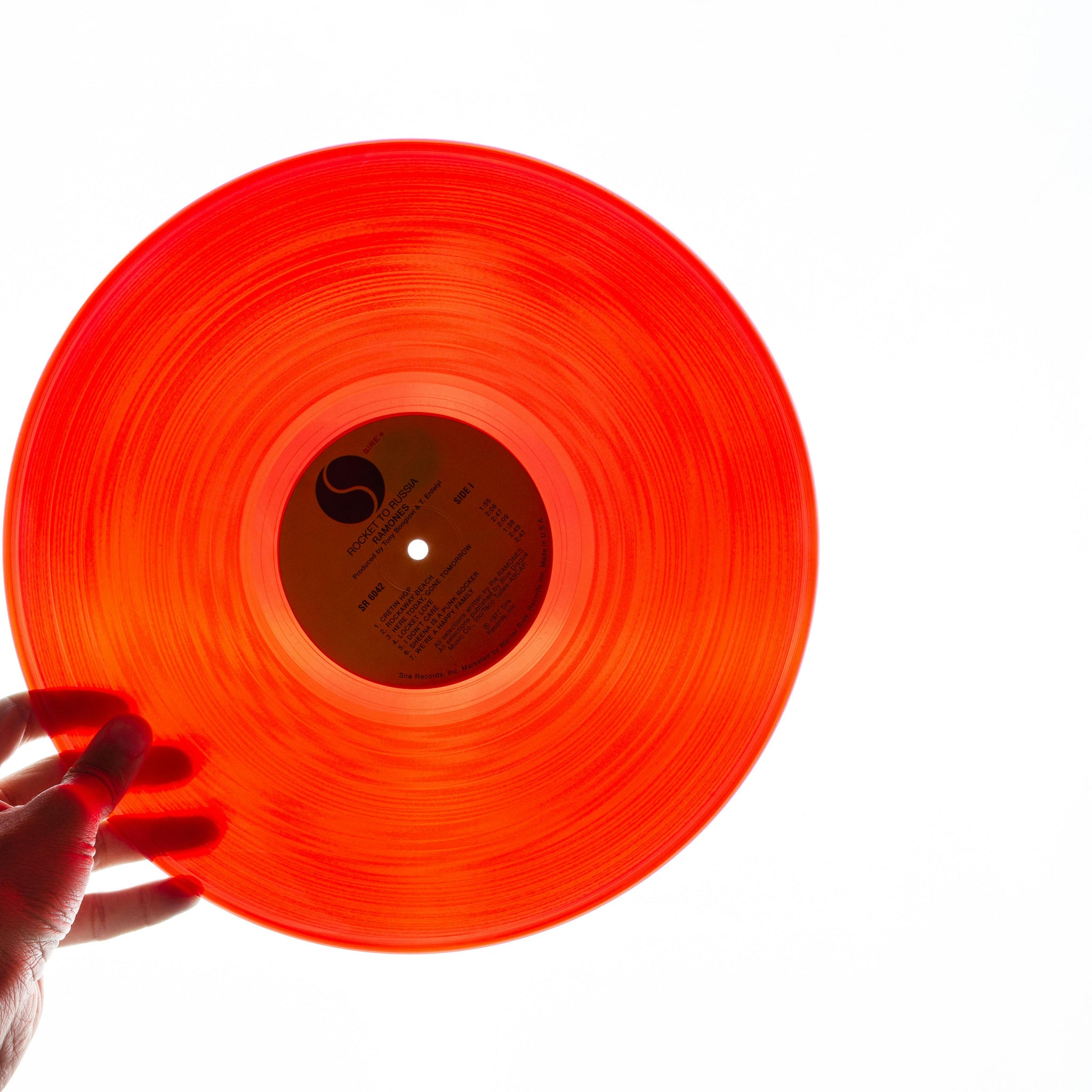 How to Spot a Mint vs Mispress Vinyl (Collector’s Guide)